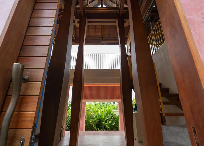 Kado Kubu Modern Tropical 2br Pink With Sky Pool With Ocean Views In Villa Uluwatu (Bali)