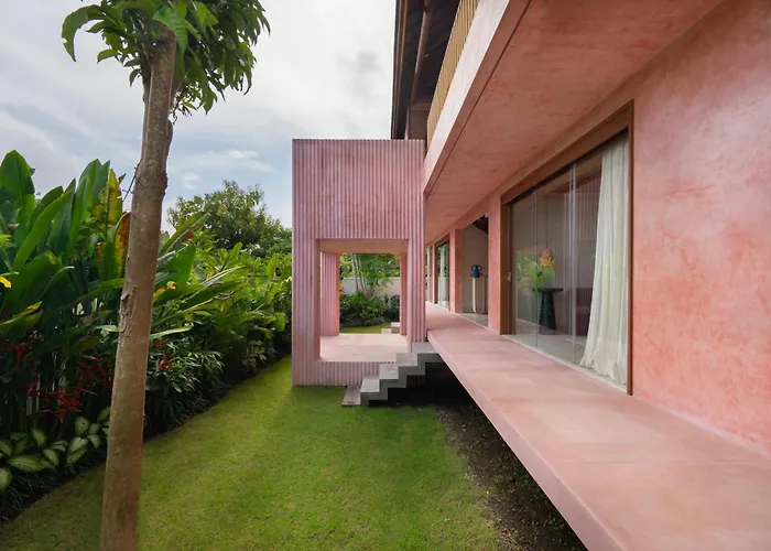 Kado Kubu Modern Tropical 2br Pink With Sky Pool With Ocean Views In * Uluwatu (Bali)