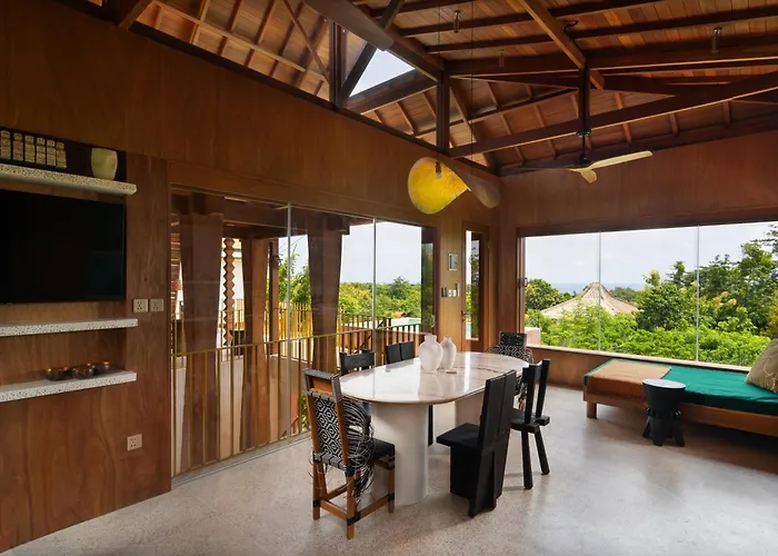 Kado Kubu Modern Tropical 2br Pink With Sky Pool With Ocean Views In Uluwatu (Bali)