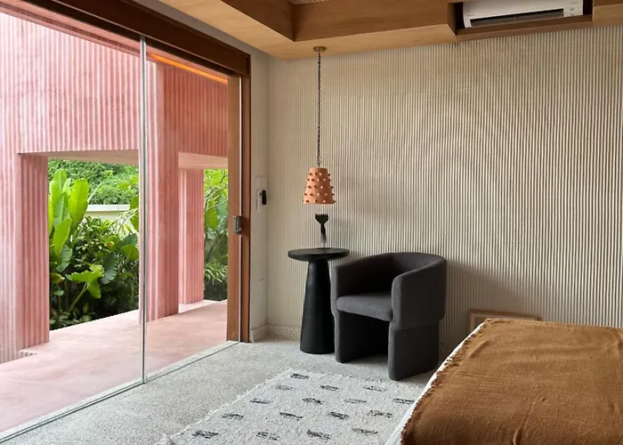 Kado Kubu Modern Tropical 2br Pink With Sky Pool With Ocean Views In Villa *