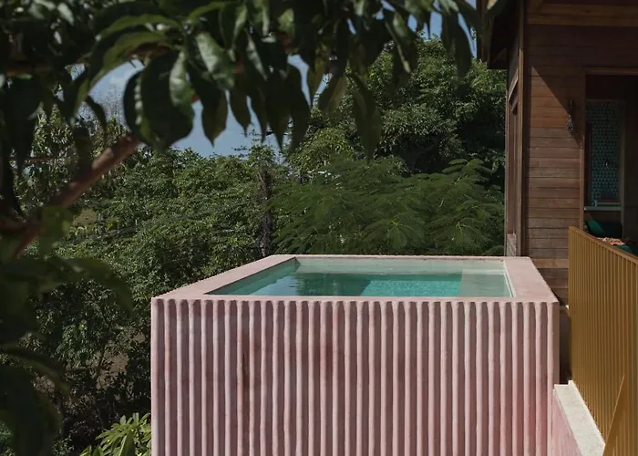 Villa Kado Kubu Modern Tropical 2br Pink With Sky Pool With Ocean Views In Uluwatu (Bali)