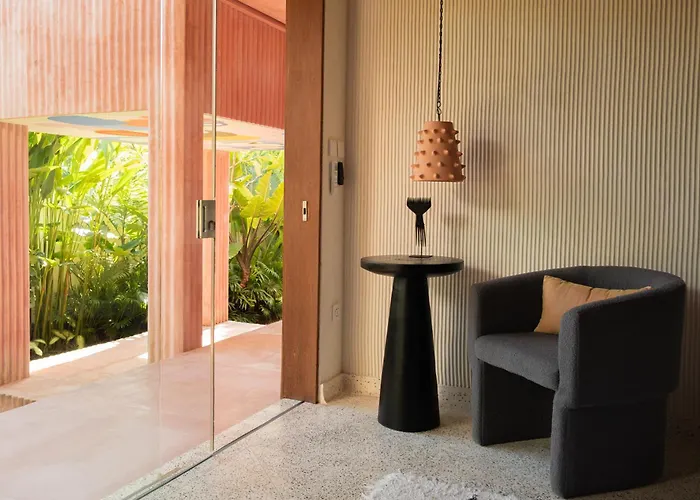Villa Kado Kubu Modern Tropical 2br Pink With Sky Pool With Ocean Views In Uluwatu (Bali)